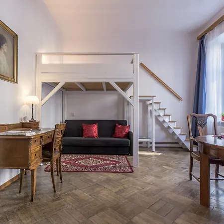 Antique Apartment *